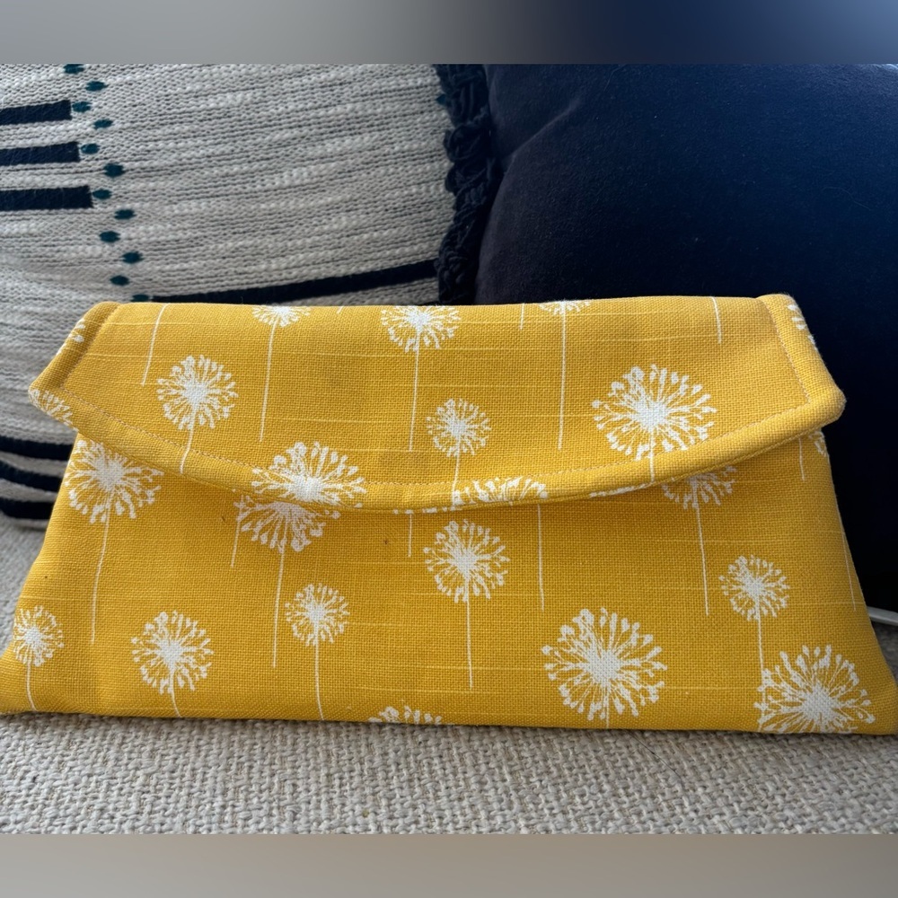 Cottagecore Yellow Dandelion Clutch
